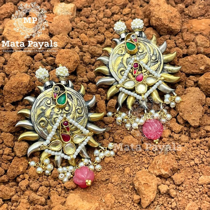 Mesmerizing Surya Motif Stud