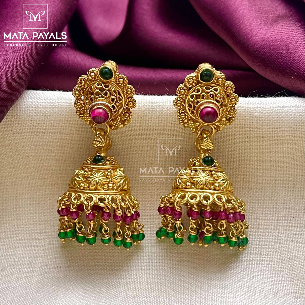 Mind Blowing Inter Changeable Jhumka