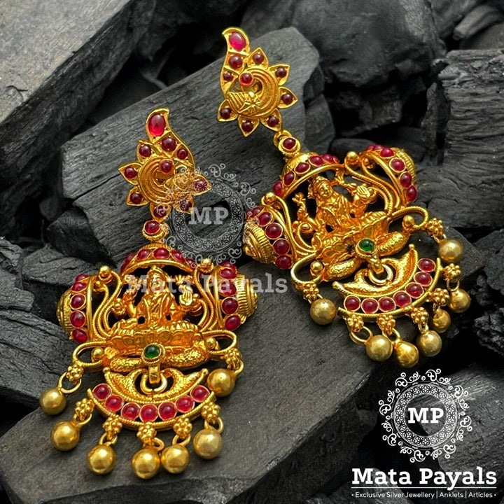 Mind Bowing Shri Lakshmi Mantap Gold Plated Chandbali