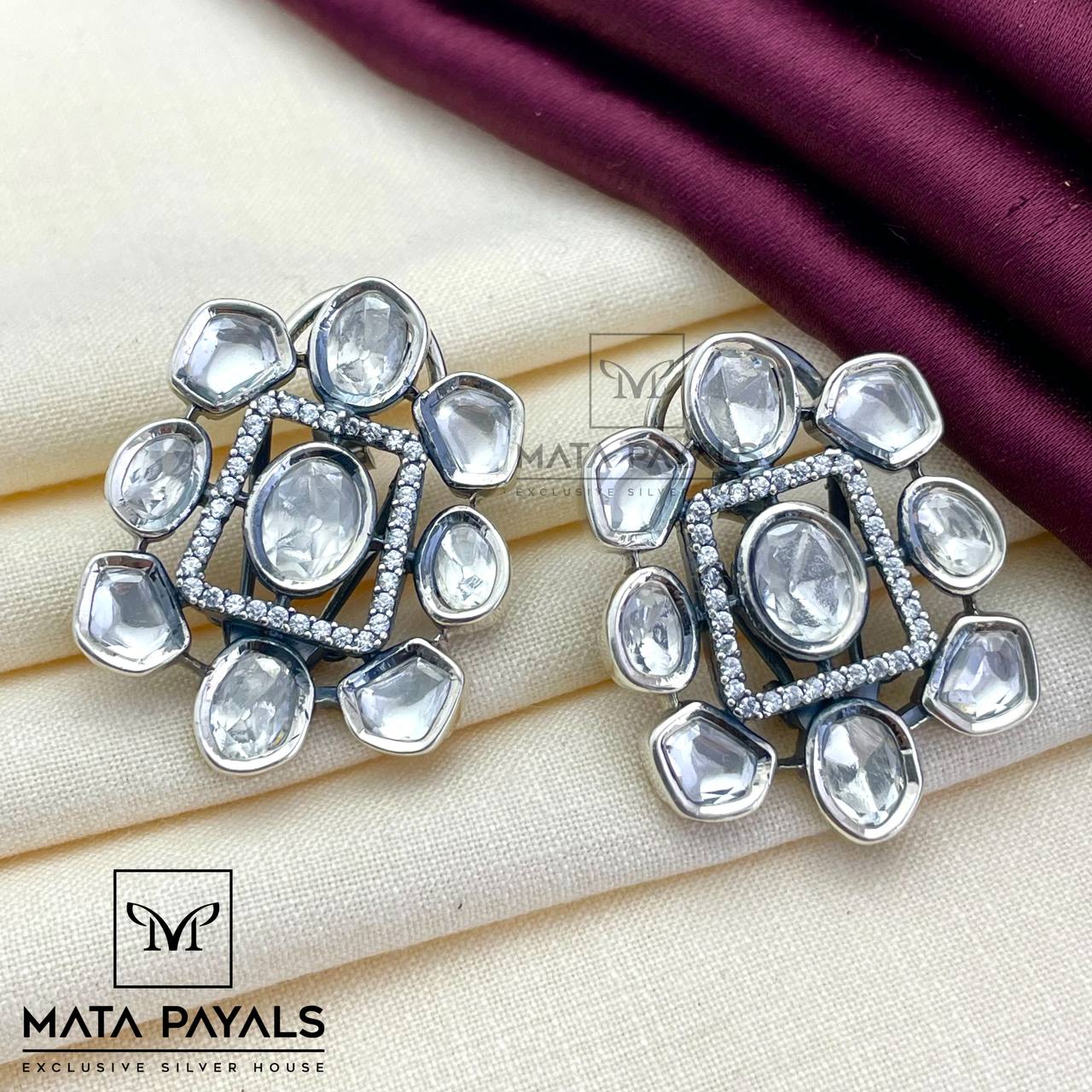 Moissanite Oxidised Stud