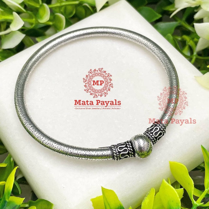 Oxidised Ball Smooth Silver Kada