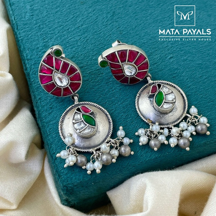 Attractive Oxidised Kundan Earrings