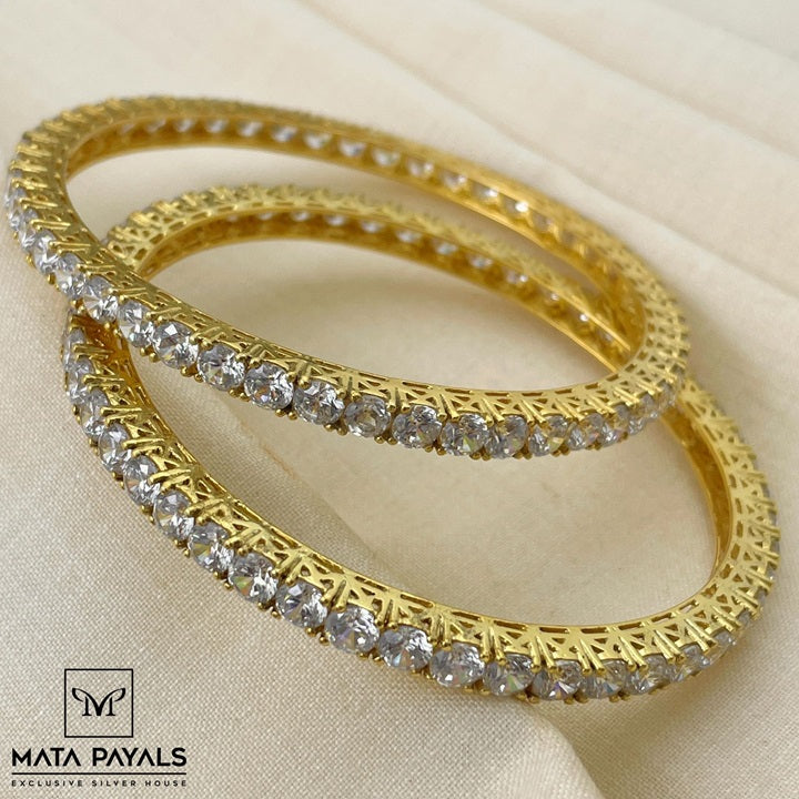 Twinkling Gold Polished Bangles