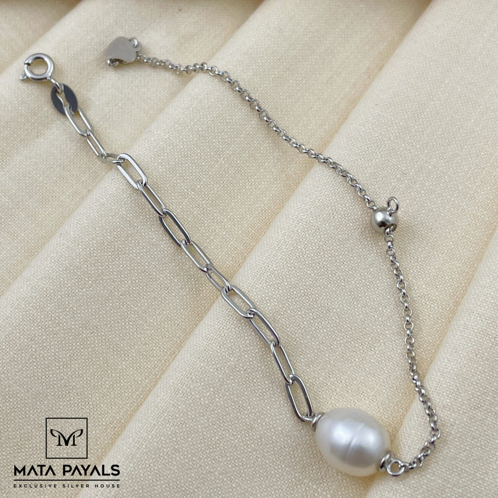 Pearl & Chain Bracelet