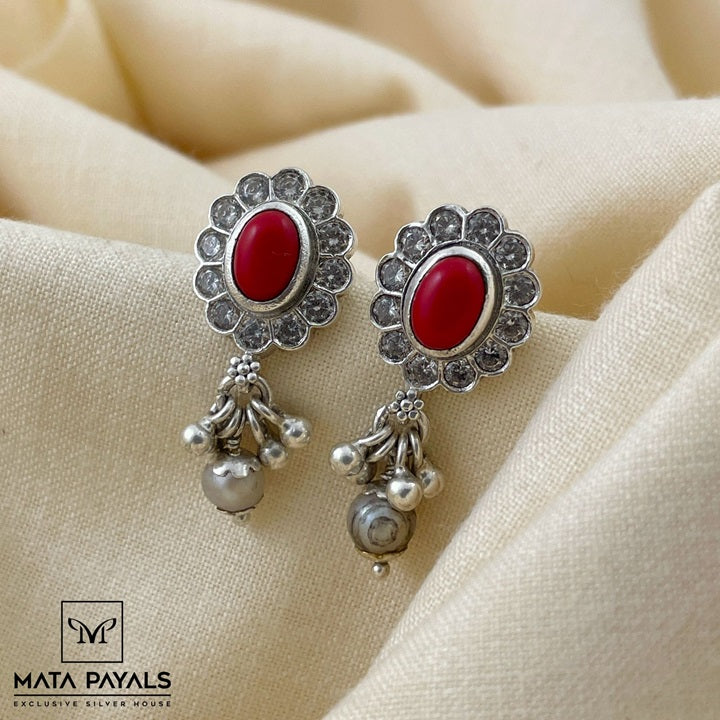 Lavishing Oxidised Stud