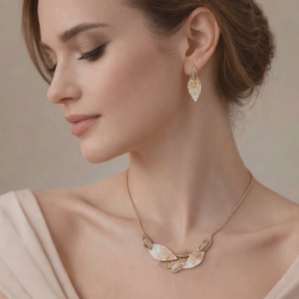 Excellent Rose Gold Pendant Set