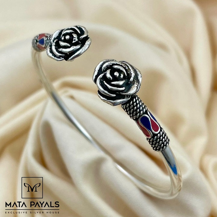 Rose Engraved Oxidised Kada