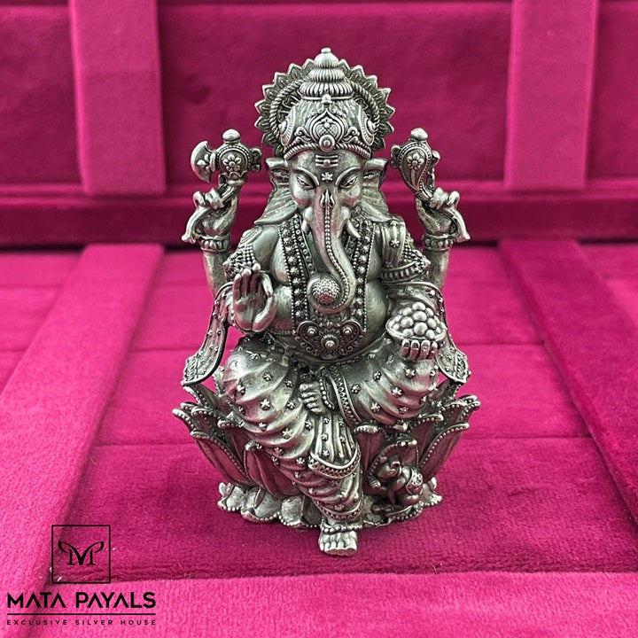 Lord Ganesha-7.3 CM / 75.2 GM