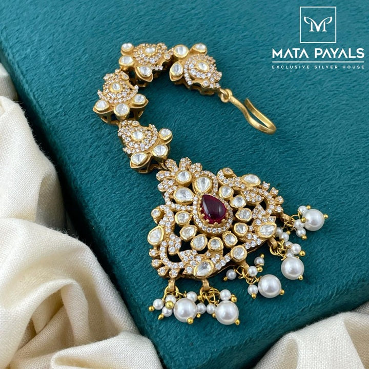 Graceful Gold Plated Mangtika