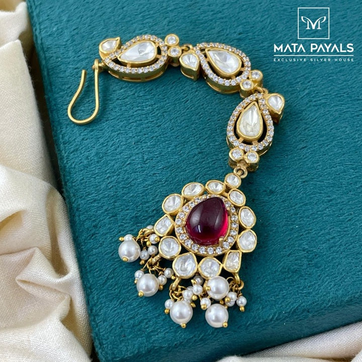 Tempting Moissanite Mangtika