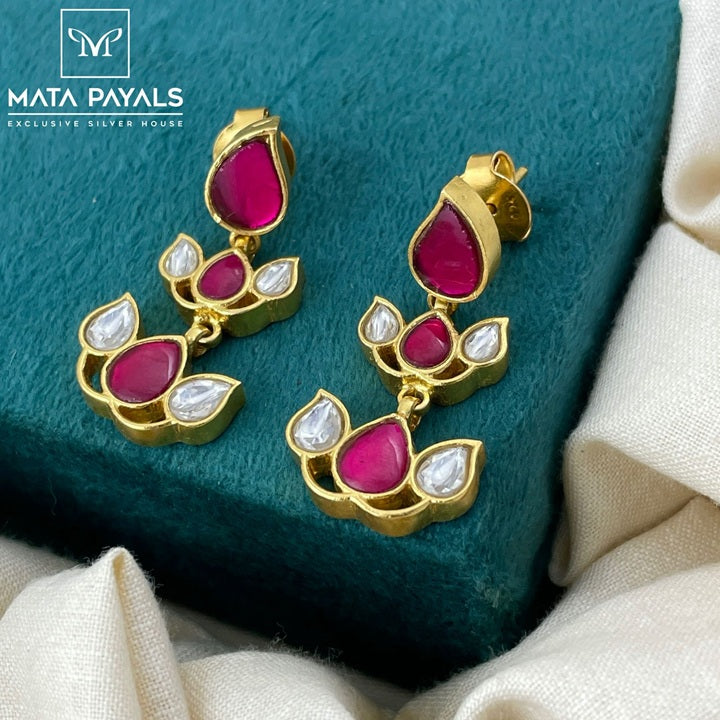Red Tilak Kundan Hanging