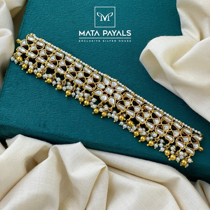 Attractive Kundan Choker