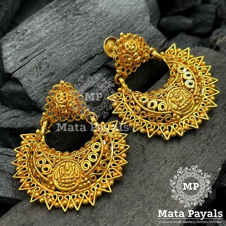 Simple Ardha Chandra Gold Plated Chandbali