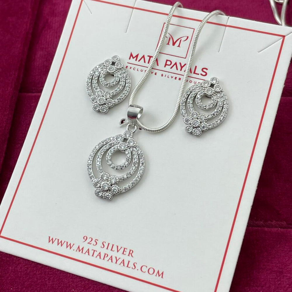 Simple Pendant Set