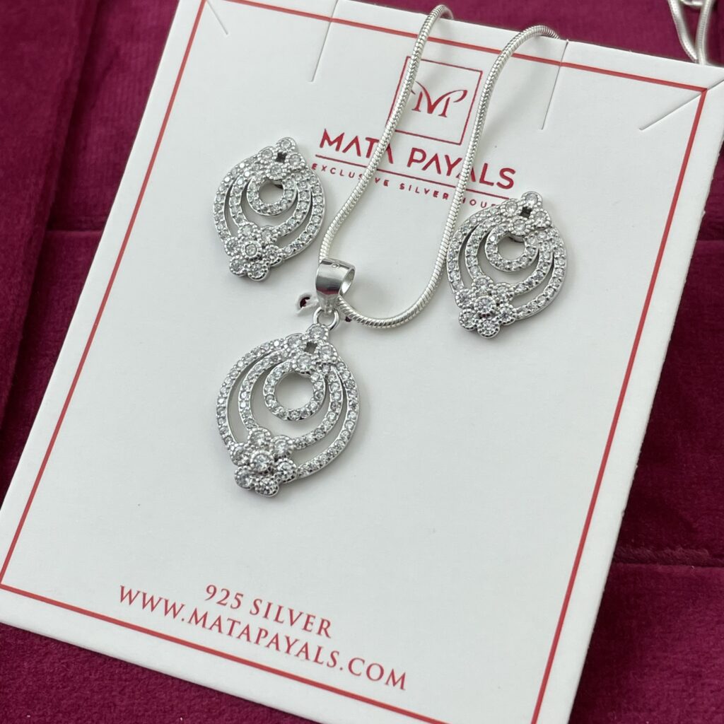  Simple Pendant Set