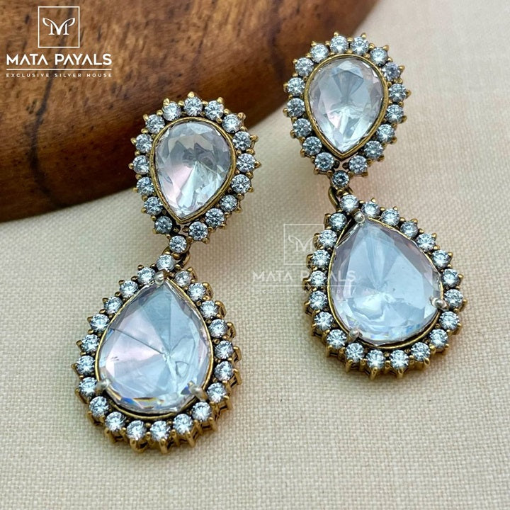 Sparkling Moissanite Earing