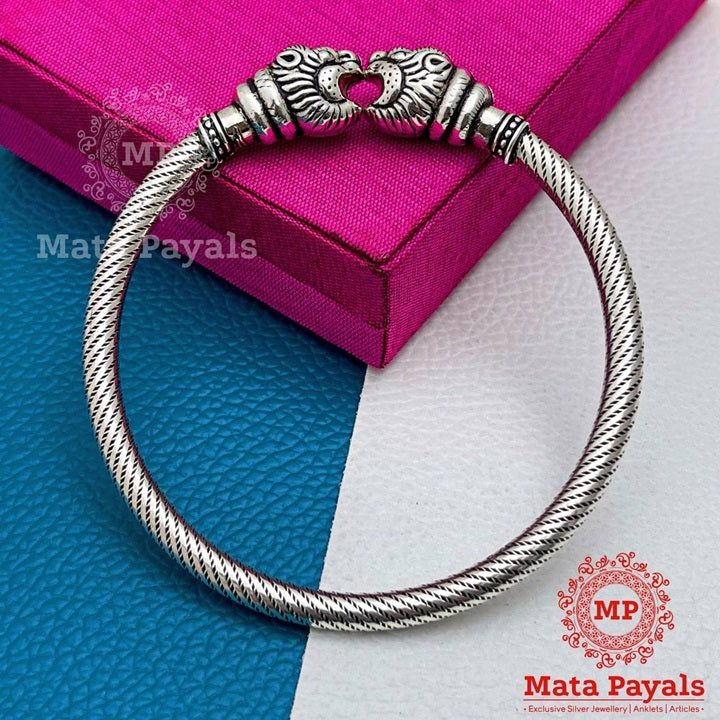 Striped Oxidised Lion Carved Kada