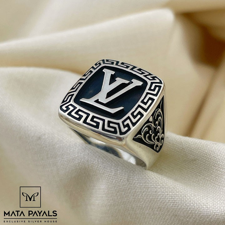 Louis Vuitton Design Ring