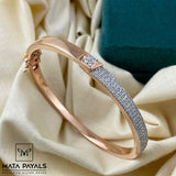 Ravishing Zircon Kada