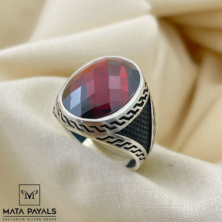 Classic Red Stone Ring