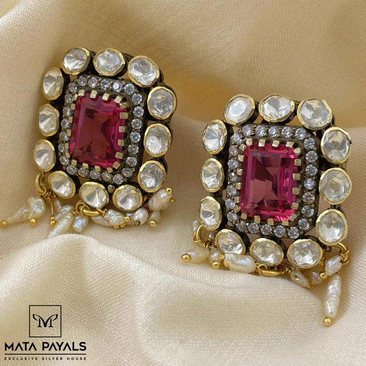Radiant Red Stud
